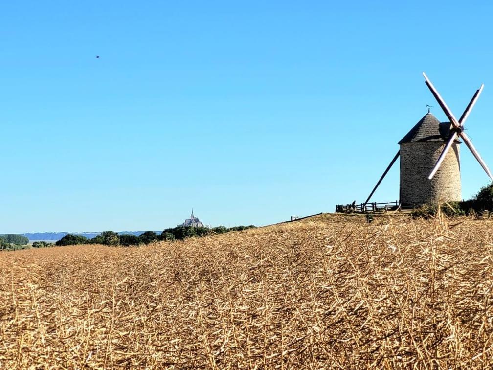 Le Petit Gite Du Mont Beauvoir  Extérieur photo